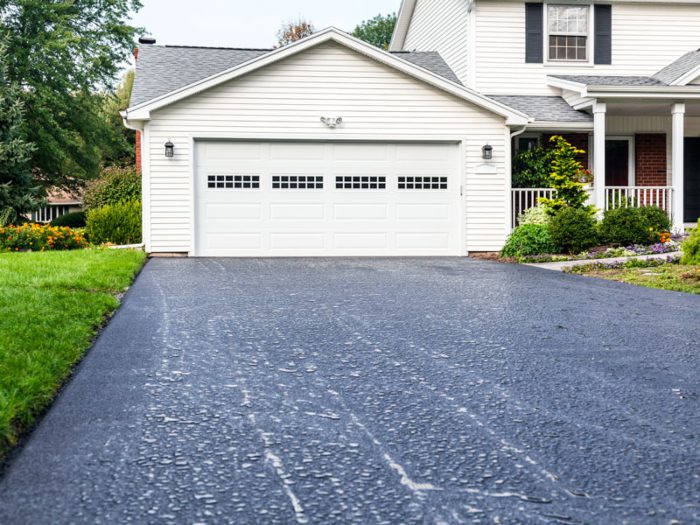 Exterior Service in Des Moines, IA